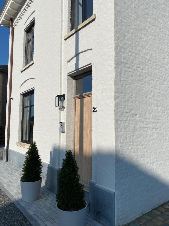 Luna Logies Lanaken Exteriör bild